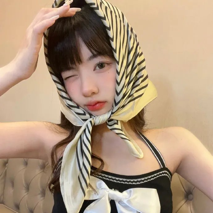 少女与海怪